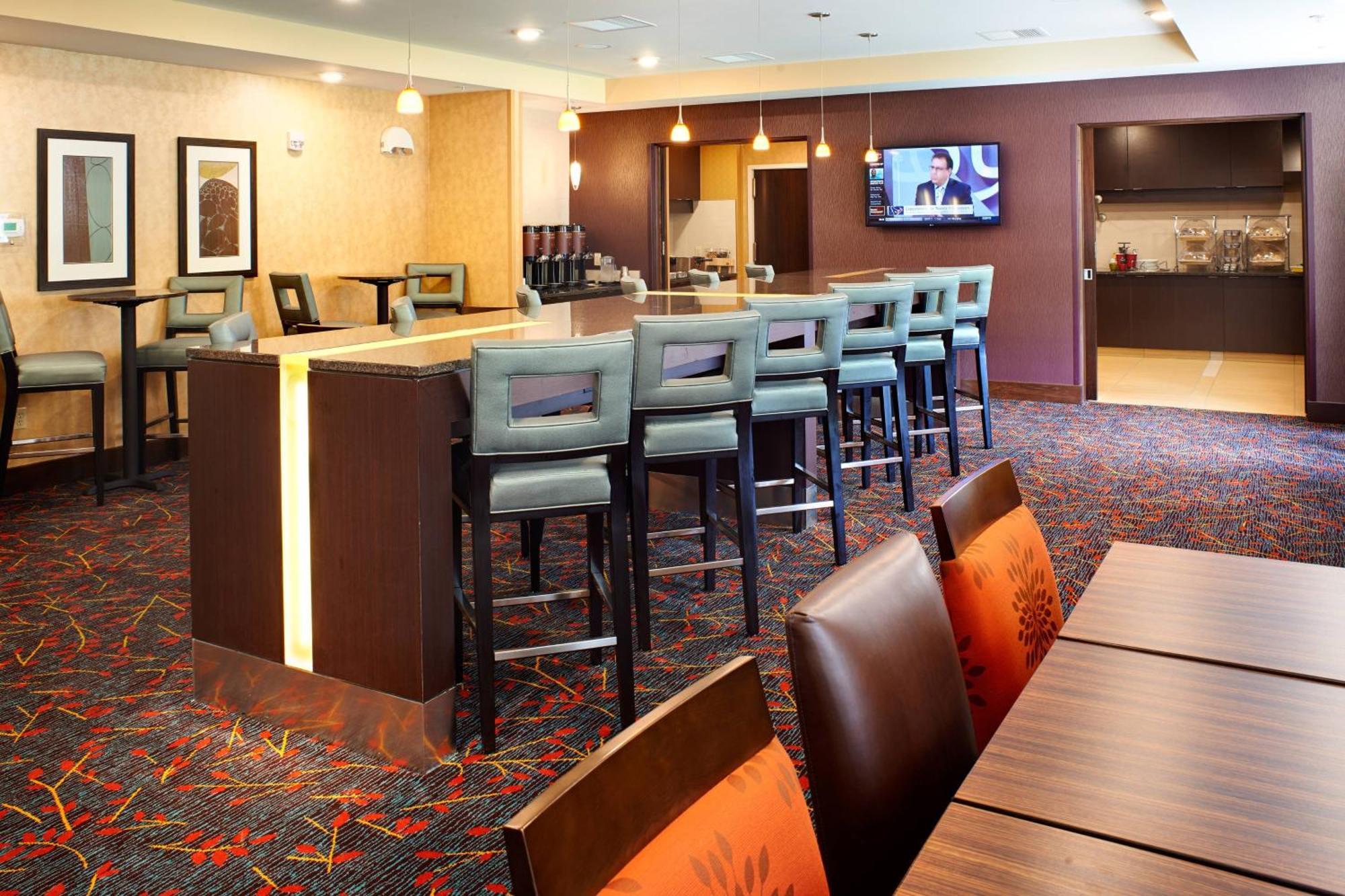 Hotel By Marriott North